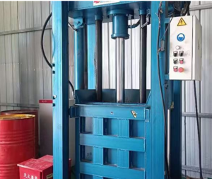 一台旧打包机，60T的，出售