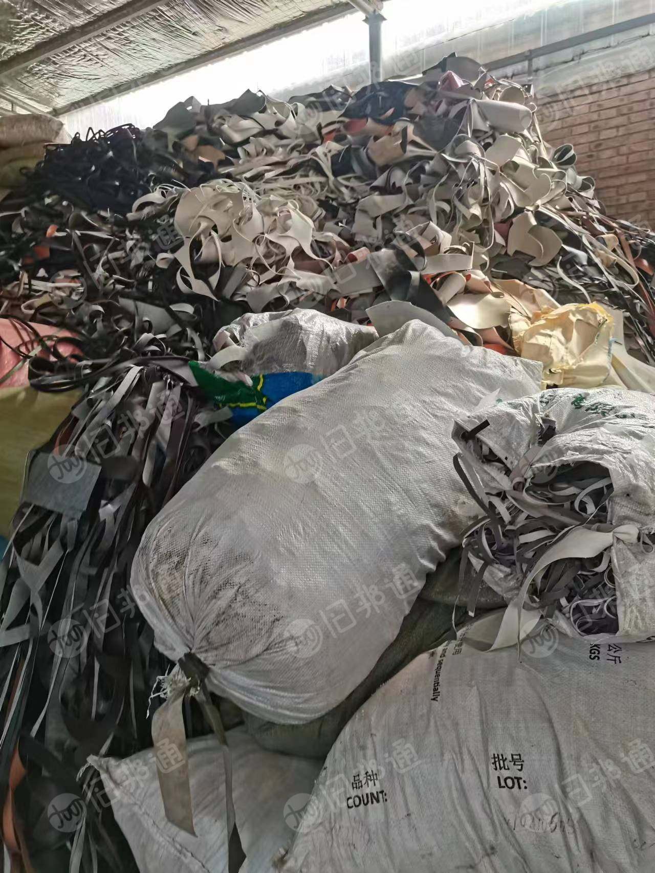 沙发革、座椅革下脚料,PVC皮革下脚料,大量出售