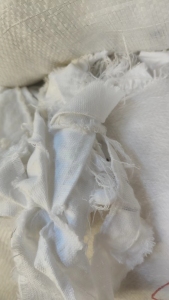 漂白涤棉布边，涤棉开花料，大量出售