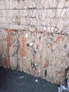 纯牛皮纸袋，现货13米两车，纸塑袋，现货13米一车