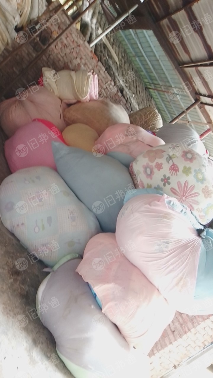 旧衣服,棉絮长期出售,现货够车!