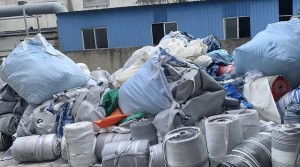 pvc夹网布热压边角料 杂色长期供应