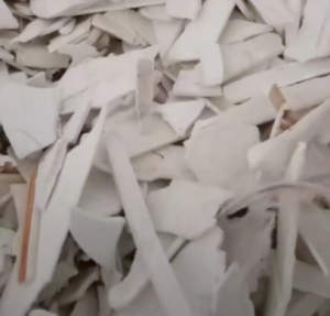 各种硬质PVC破碎料长期出售