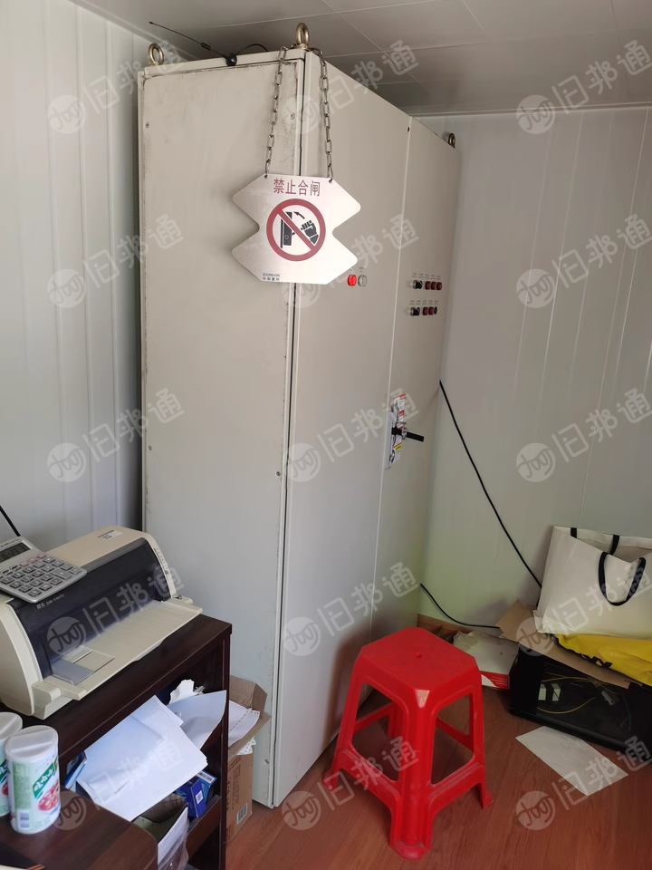 处置~混凝土生产线2条,型号为HZS240,包含输送带和两个存储罐