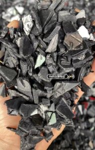 汽车4s汽车保险杠破碎料，水粉脱水除铁，大量出售