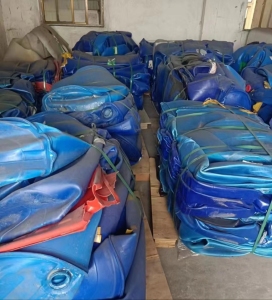 大小蓝桶混合压块长期出售