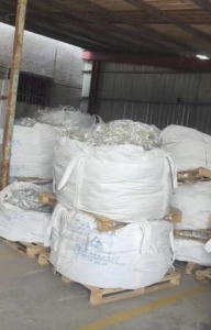 各种规格网格布，短切丝，无碱中粗纱，大量出售