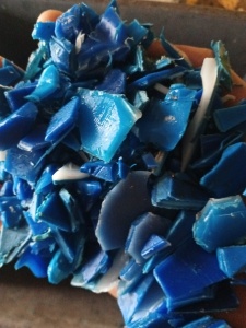 HDPE蓝桶破碎料，现货30吨出售