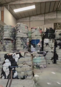 牛仔碎布，牛仔布块，蓝色牛仔布块，长期大量出售