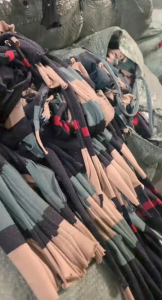 厚氨纶褪色废布长期供应！