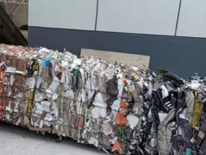 打包好的灰板纸长期出售