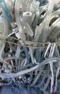 软PVC钢丝管废料，蛇皮管毛料，PVC盐膜等长期大量回收