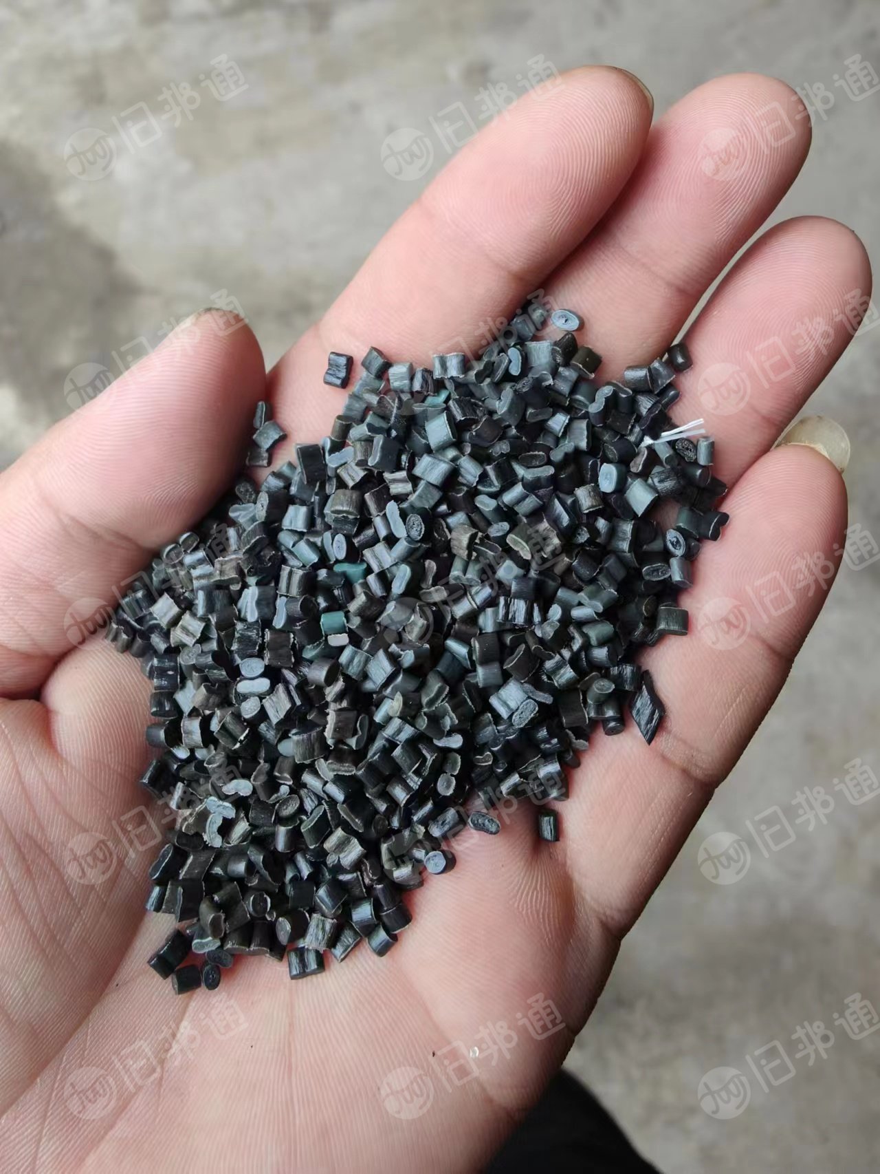 高压膜,一级二级(二级有掺低压),月供100吨,长期有货