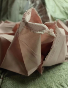 80克面料17000米五个色便宜处理