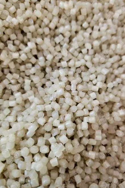 淋膜纸颗粒,纸塑分离颗粒,PE颗粒大量出售