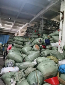 供应各种分拣好的碎布，开花造粒均有货！