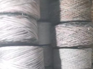 颜色手套纱，墩布纱，夹心纱，夹心绳，五彩线，大量出售