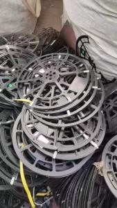 求购合金支架破碎料，月需600吨