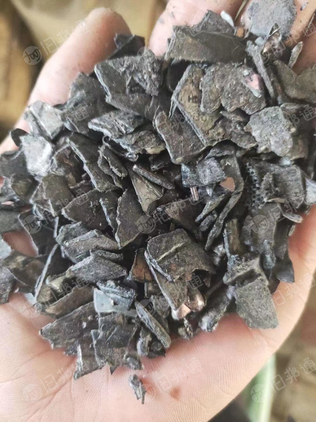 求购合金支架破碎料,月需600吨