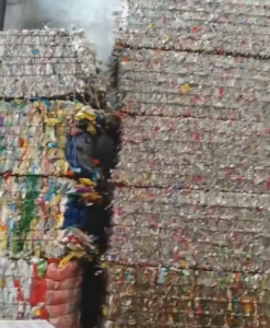 常年出售PET瓶砖