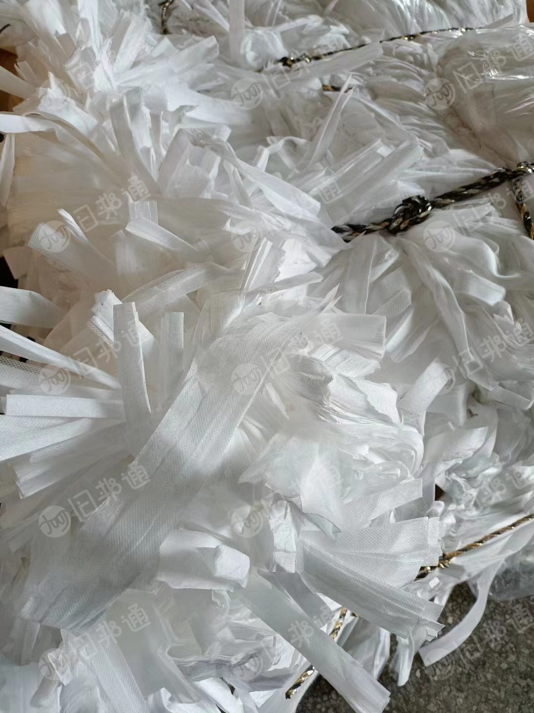 纯PP无纺布边料和熔喷布边料,纯白月供40吨