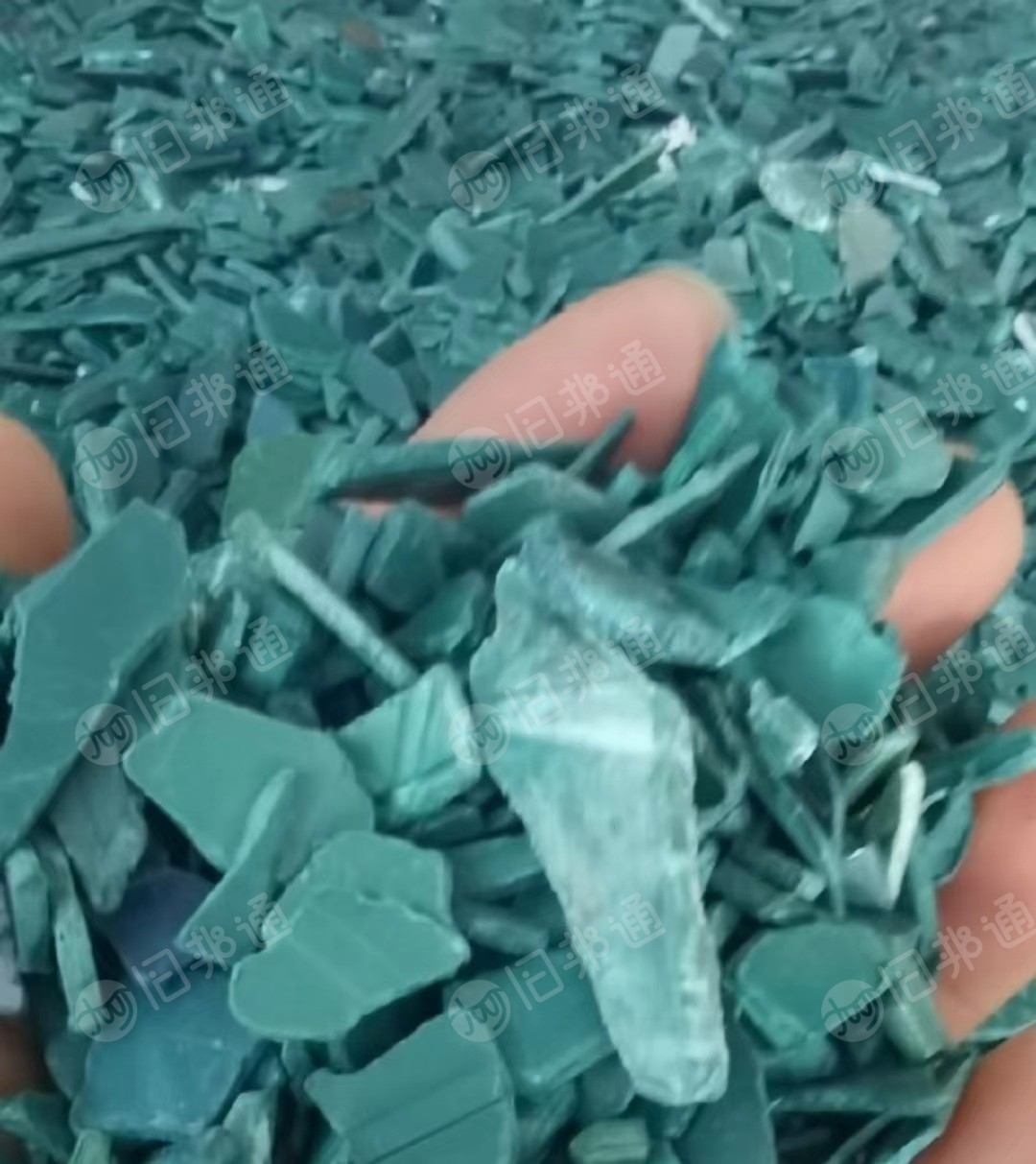 出售各色电瓶壳abs粉碎料,除纸,过静电