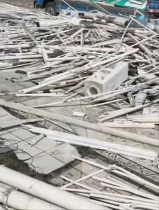 各种PVC毛料，塑钢PVC毛料大量回收