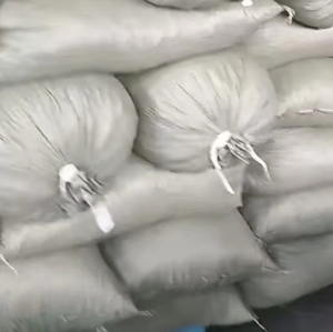 各种颜色的涤纶泡料，氨纶泡料，大量出售