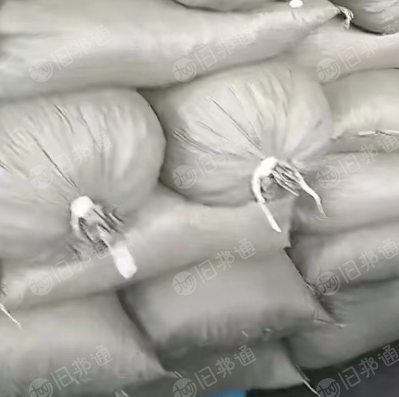 各种颜色的涤纶泡料,氨纶泡料,大量出售