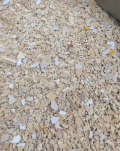 PVC白钢破碎料，纯小管破碎料，通管破碎，干粉扣板破碎料出售