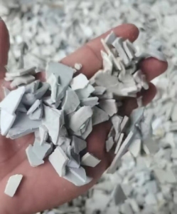 长期出售洗衣机大白破碎料，二白破碎料