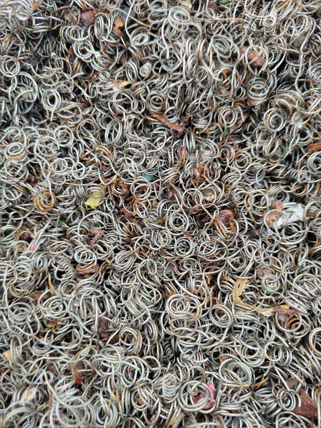 出售弹簧废料,现货5吨