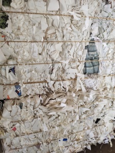 小花口杯纸，白色一半以上，单面膜，长期出售