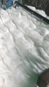 各种小白棉，土工布原材料，针刺及家纺被子原材料，大量出售