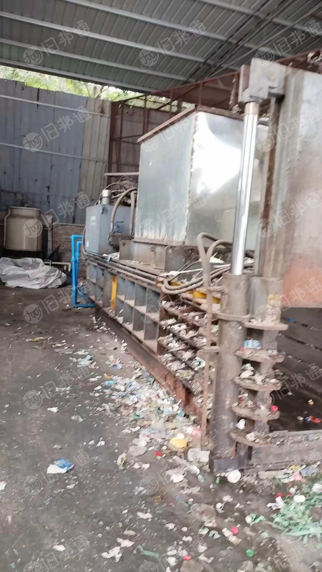 出售一套矿泉水打包设备,打包机英豪的160吨,河北产脱标机800*4.5米,5米左右输送带3条