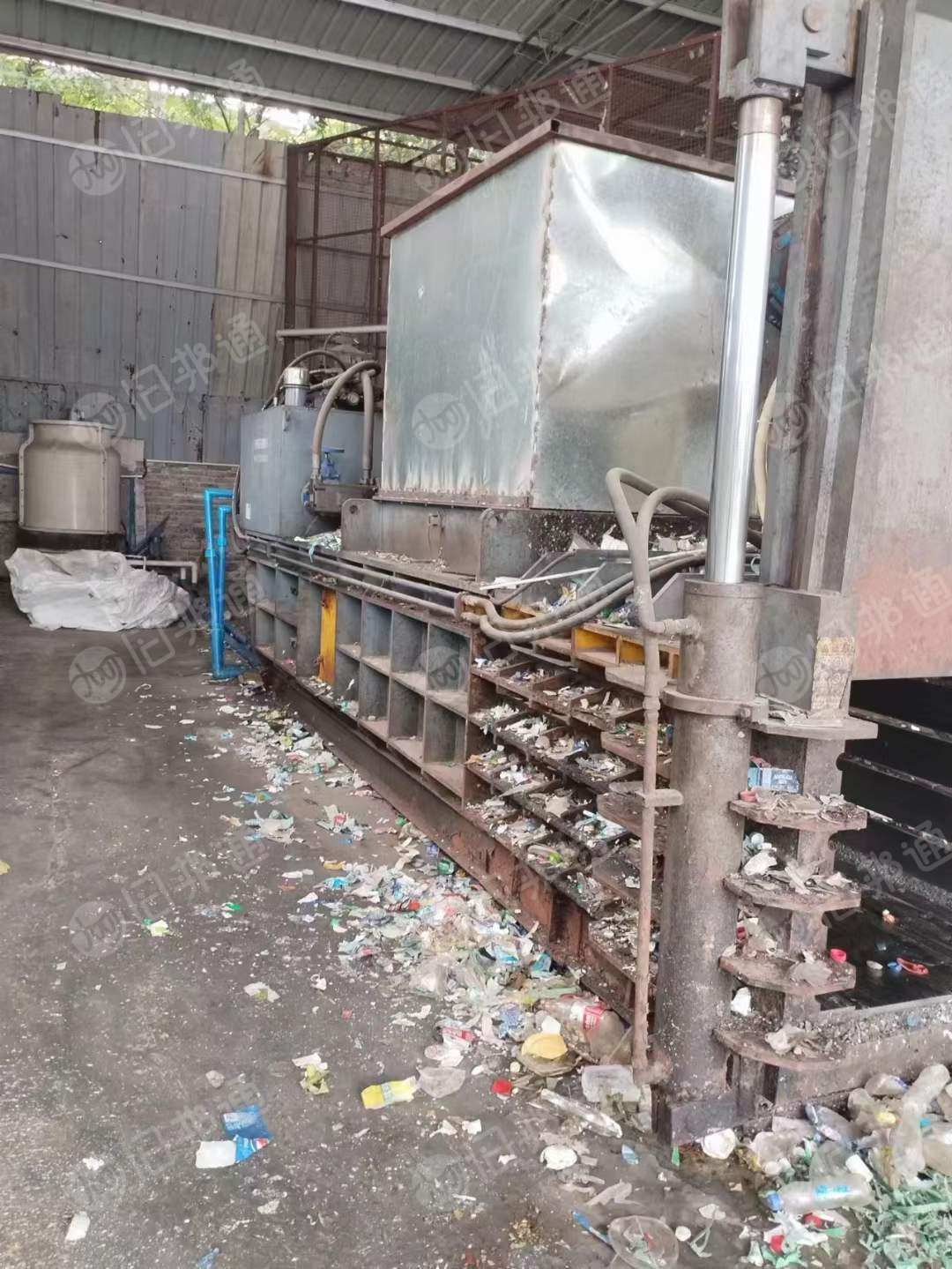 出售一套矿泉水打包设备,打包机英豪的160吨,河北产脱标机800*4.5米,5米左右输送带3条