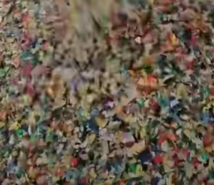 小蓝桶破碎料，大白破碎料，花乙破碎料出售