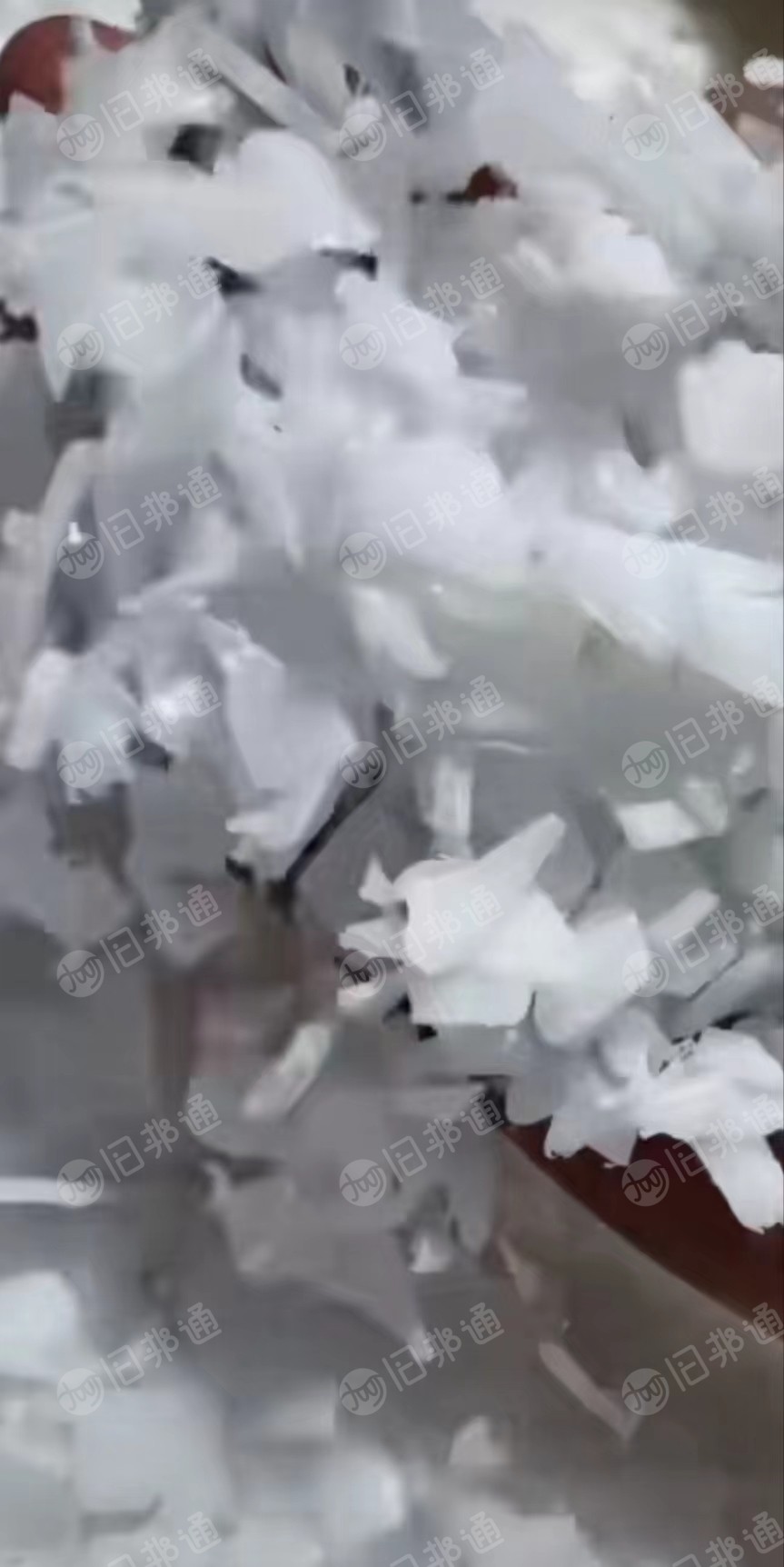 大小蓝桶破碎料。吨桶破碎料,小白桶破碎料,花桶破碎料,透析桶破碎料长期出售