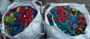 常年出售电缆皮机头料，现货十几吨