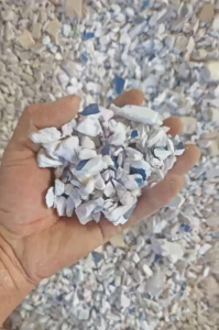 PVC发泡板破碎料，大白二白破一起，现货一挂车