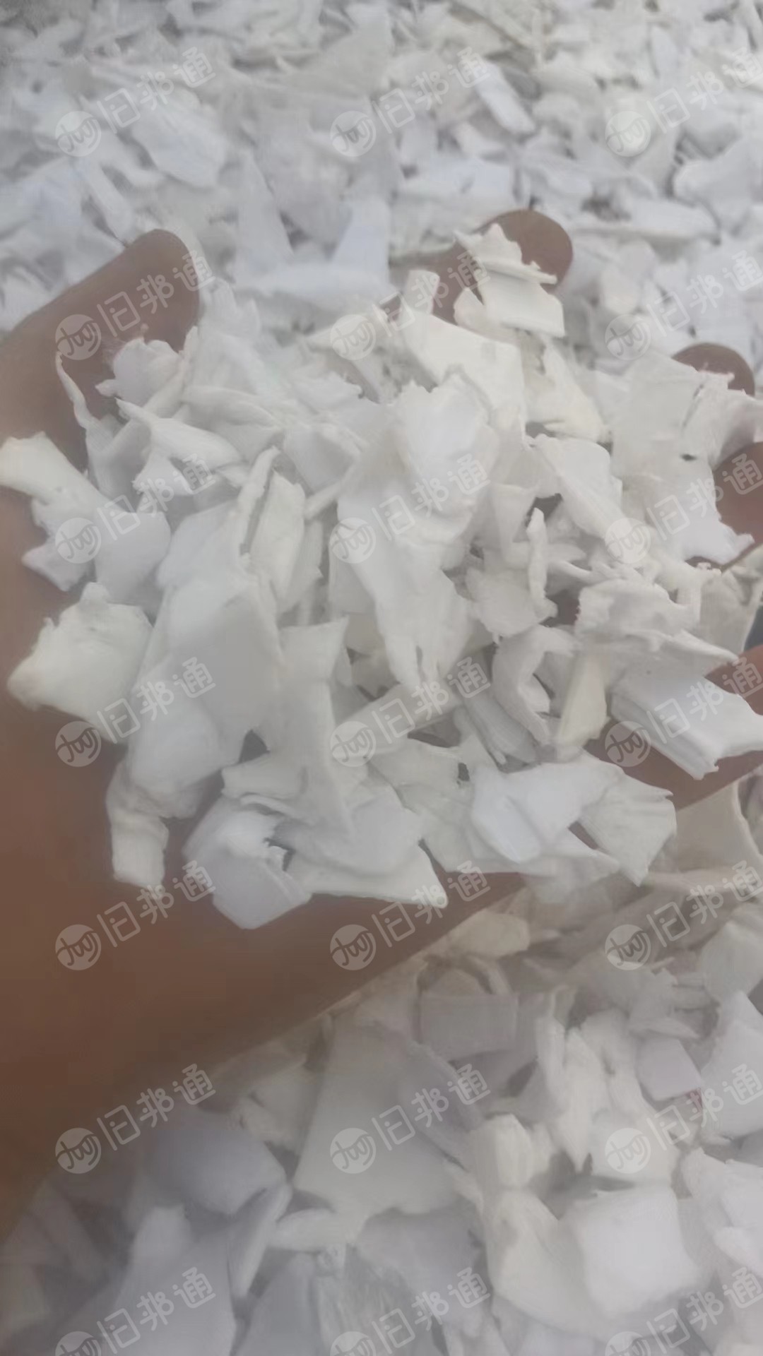 无字PP涂料桶破碎料,现货近10吨