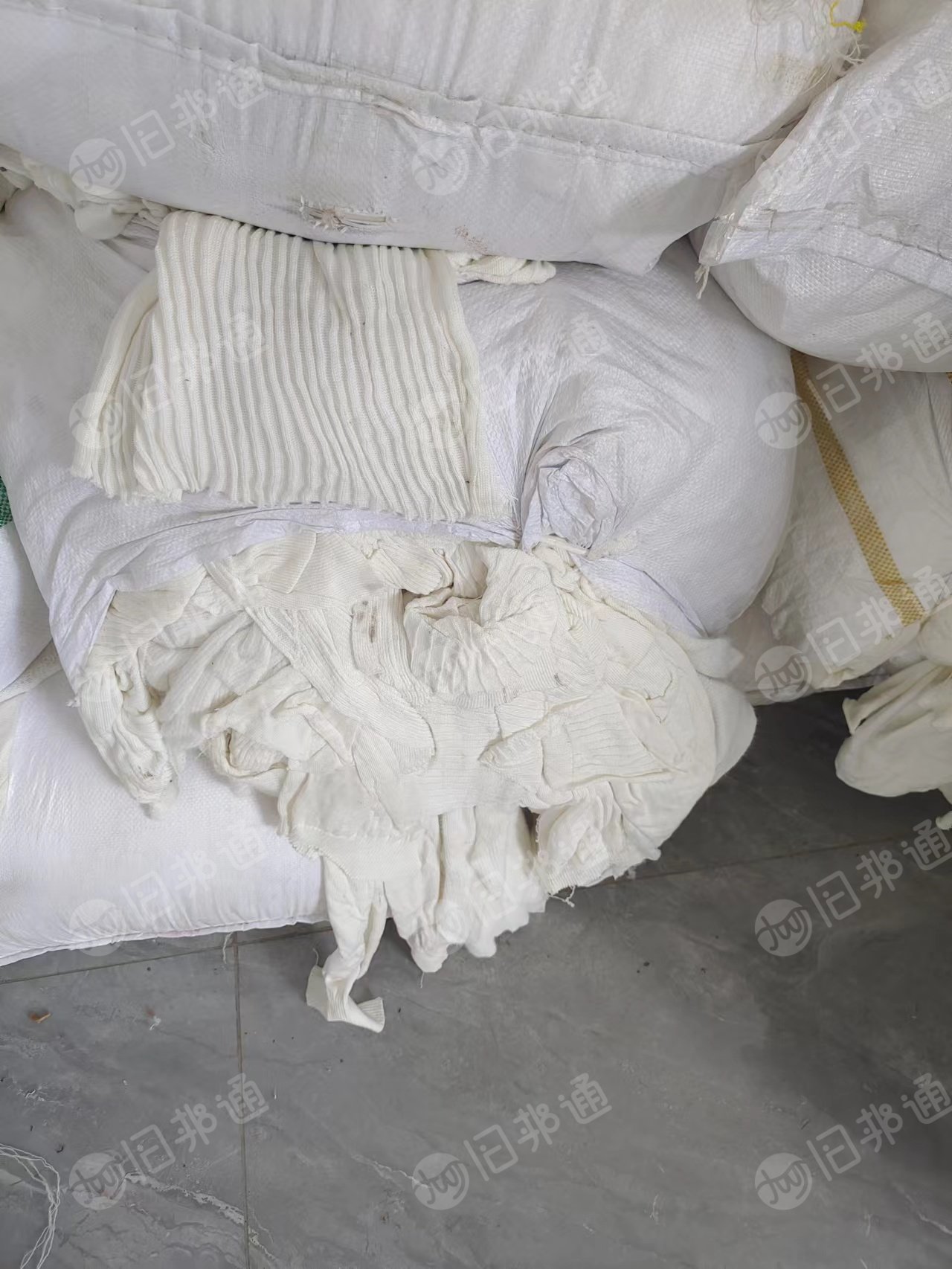 出售白色毛衣片,毛衣下脚料
