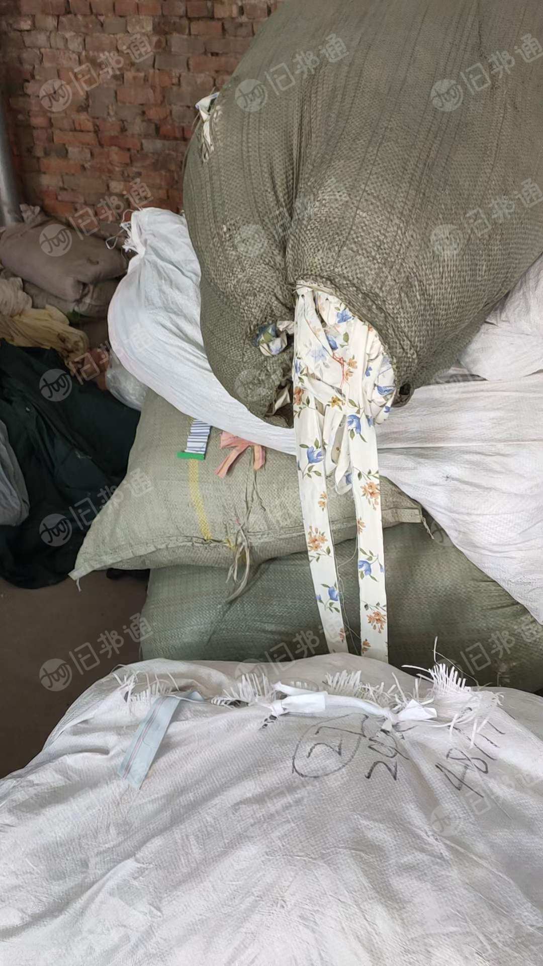 浅色涤棉现货够车便宜出售