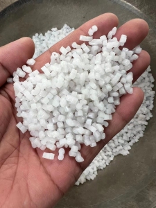 现货出售低压膜颗粒12吨，用于注塑，拔管