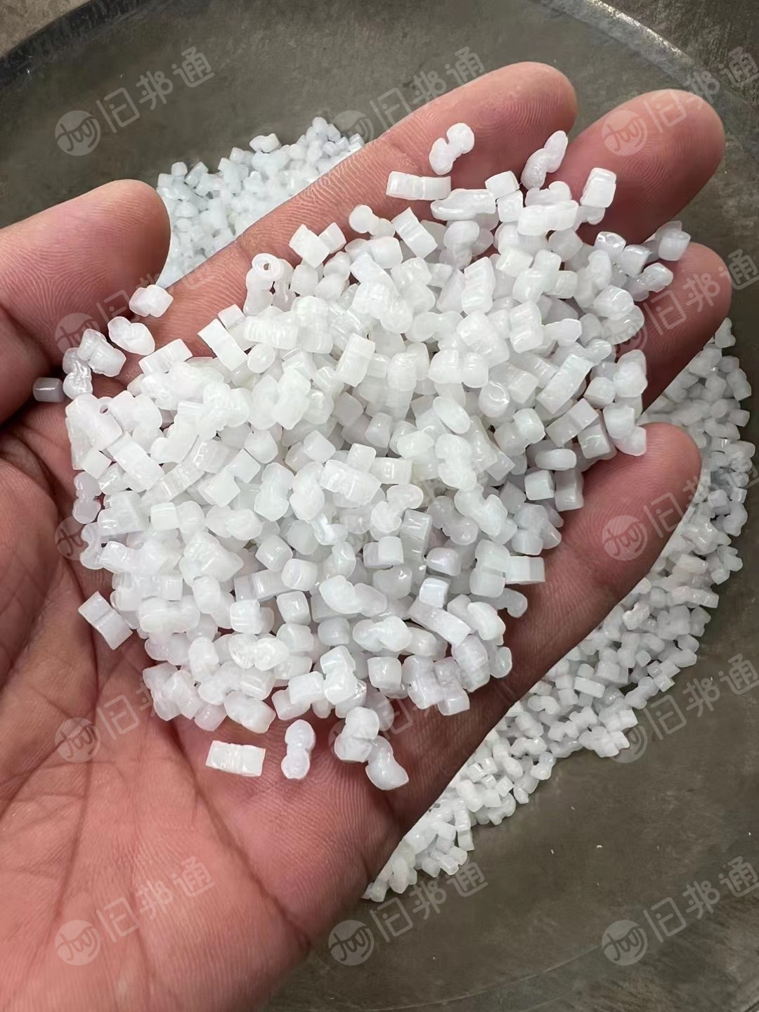 现货出售低压膜颗粒12吨,用于注塑,拔管