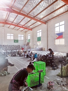 青岛出口厂大量回收优质对鞋，精品皮包