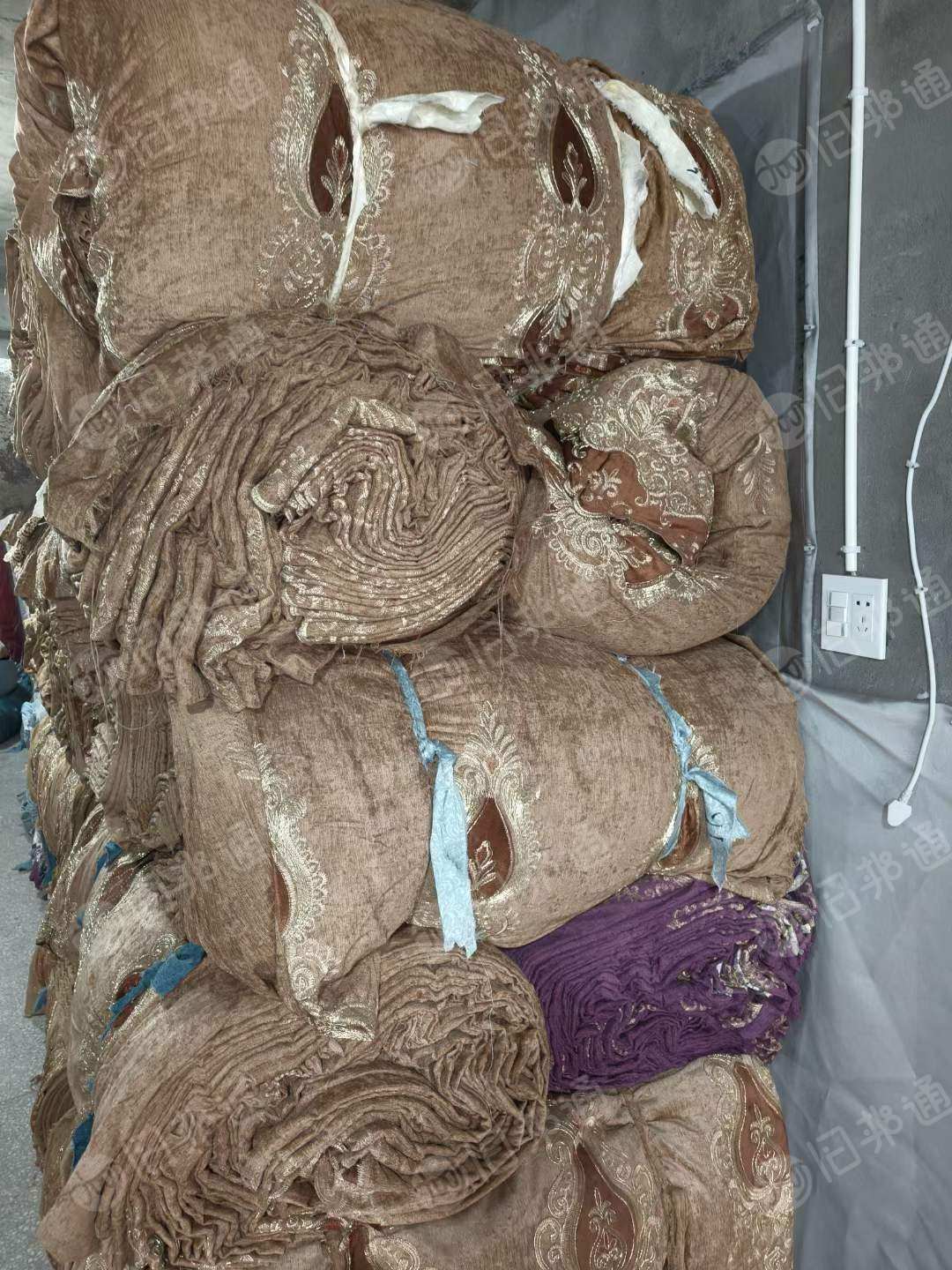 窗帘布绣花布4000米一个色出售