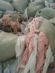 浅色涤棉9.6米一车出售