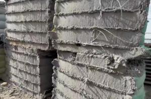 PVC汽车革吹毛的废毛料，毛毛料长期大量出售