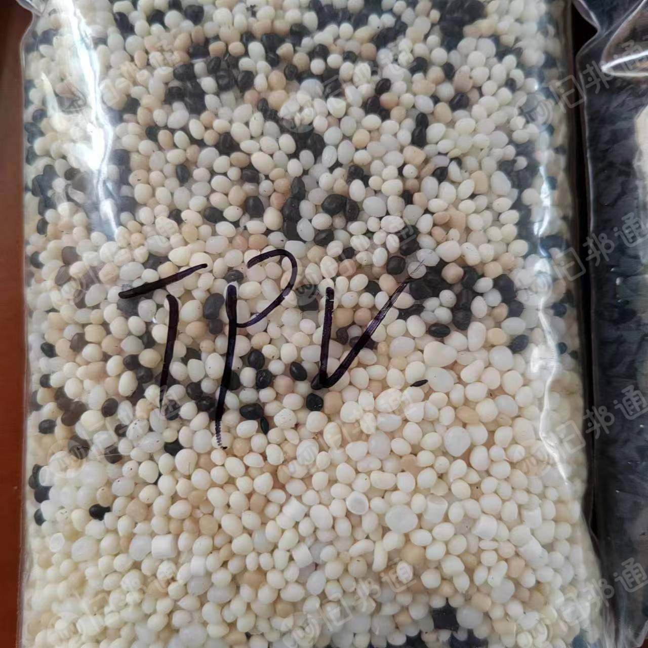 TPV橡胶颗粒，大量出售